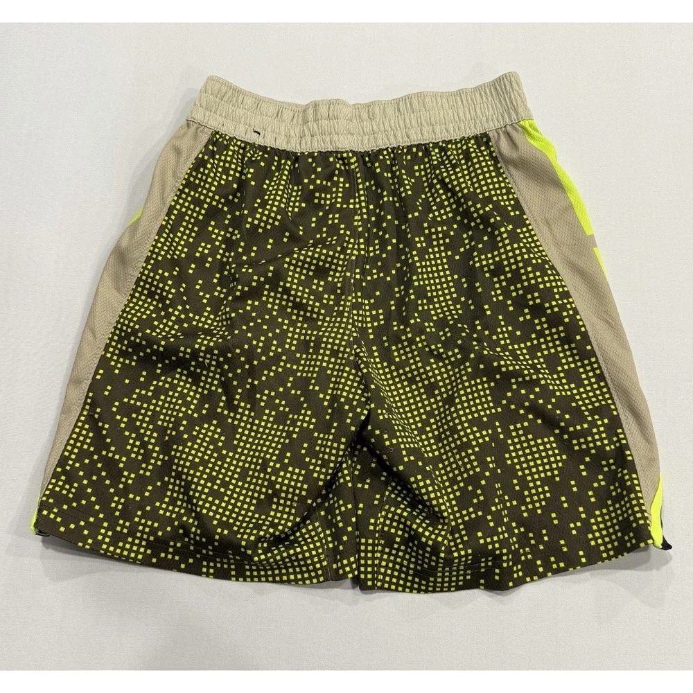 Boys Nike Elite Dri Fit Elite Shorts Pixalted Neon Green With Grey Medium